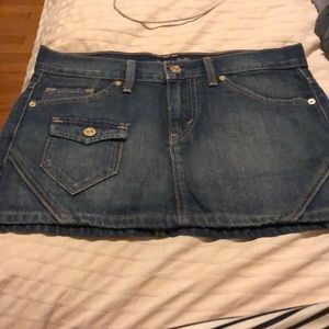 Levi’s skirt